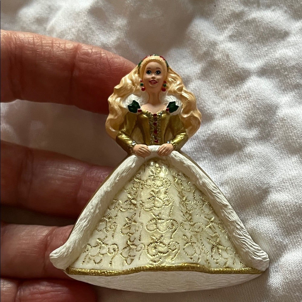 Hallmark Gold and Cream Barbie Pin